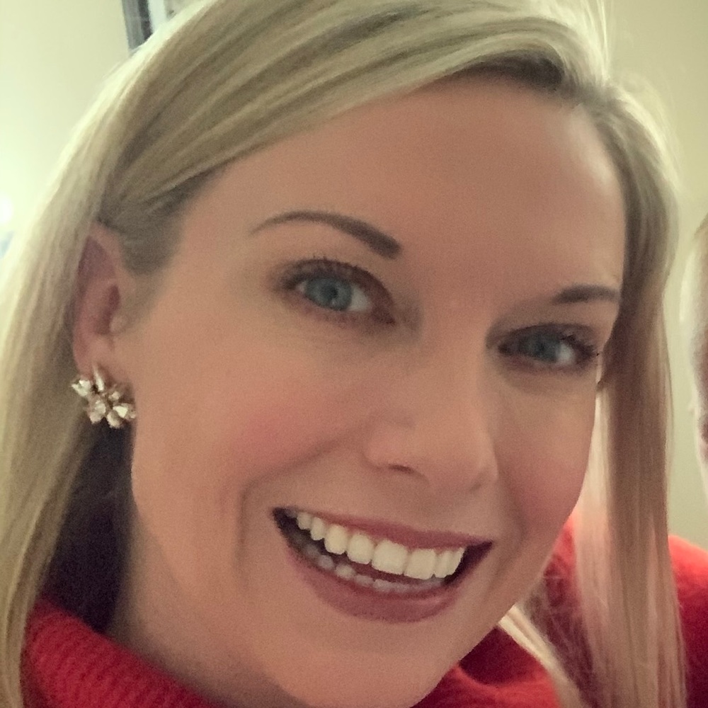 Meet your Posher, Jenniffef